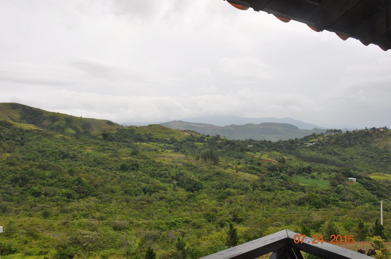 Hawk'S Nest Bed & Breakfast La Laguna de San Carlos エクステリア 写真
